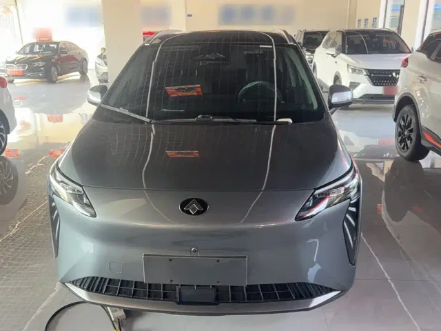 GAC Aion Y — Фото автомобиля 2