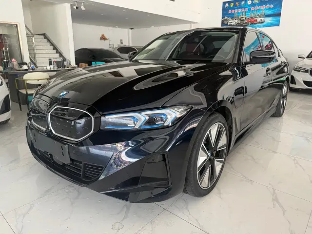 Фотография автомобиля — BMW i3