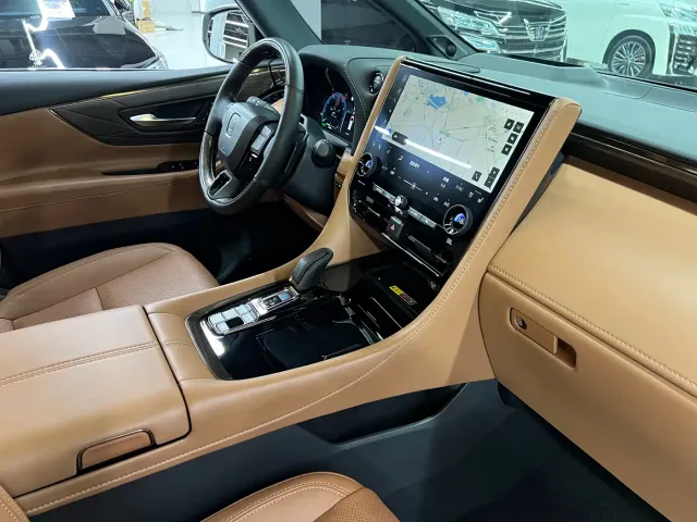 Toyota Vellfire — Фото автомобиля 24
