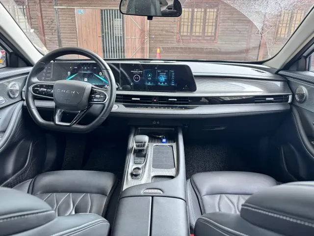 Chery Arrizo 8 — Фото автомобиля 12