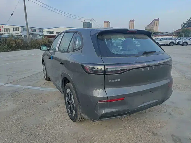 Geely Galaxy E5 — Фото автомобиля 4