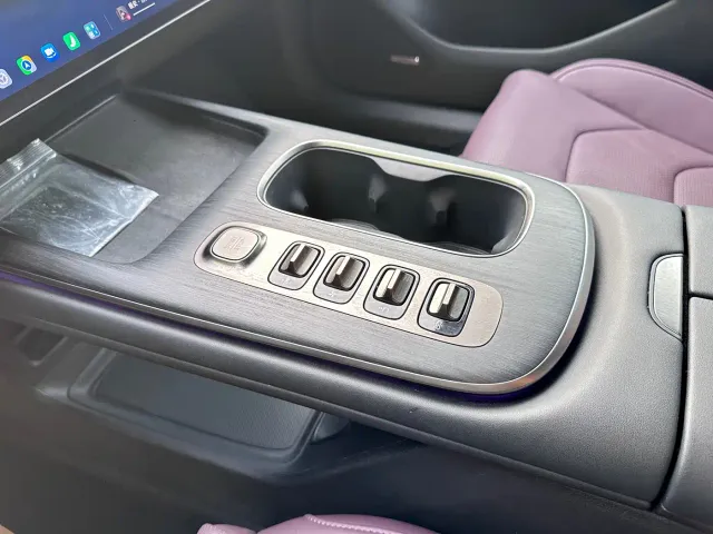 Xiaomi SU7 — Фото автомобиля 9