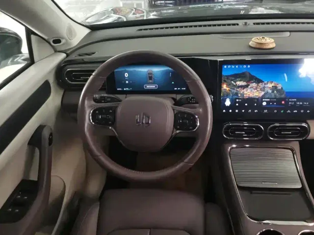 Leapmotor C11 — Фото автомобиля 15