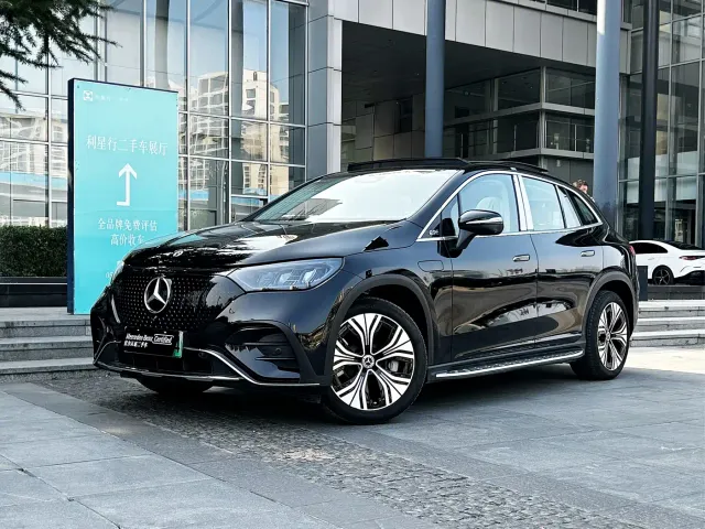 Фотография автомобиля — Mercedes-Benz EQE SUV