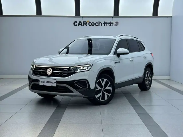 Фотография автомобиля — Volkswagen Tayron