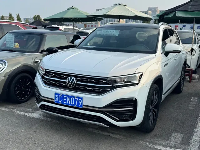 Фотография автомобиля — Volkswagen Tayron