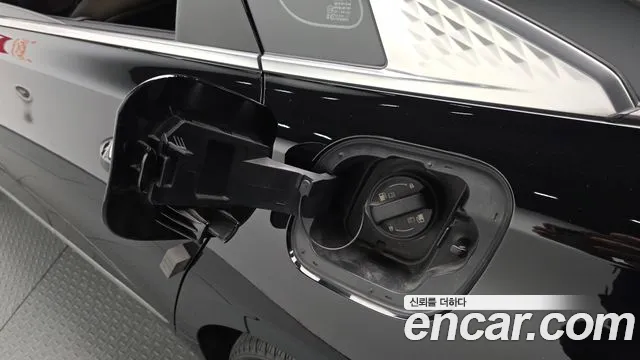 Kia K8 K8 Hybrid — Фото автомобиля 28