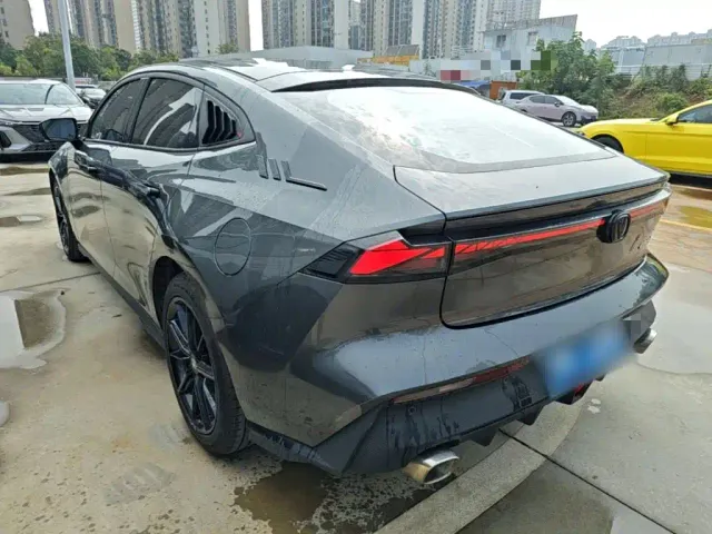 Changan UNI-V — Фото автомобиля 4
