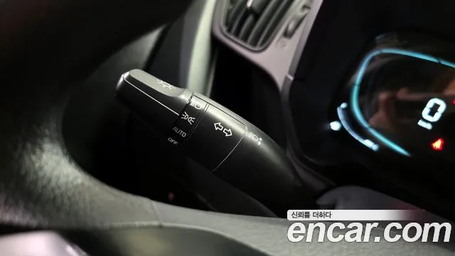 Kia RAY Новый Kia Ray Фургон — Фото автомобиля 16
