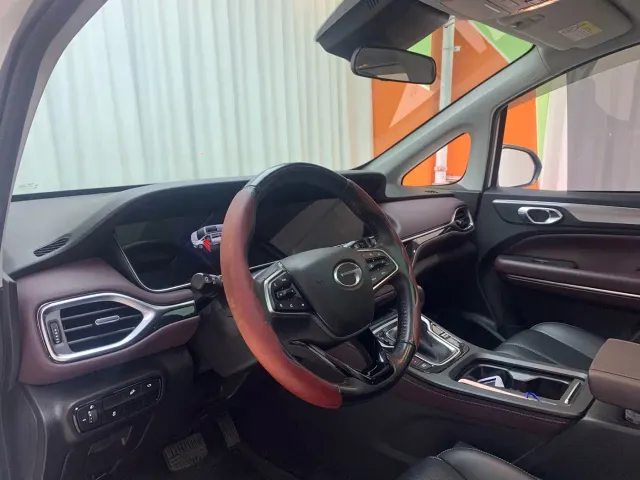 GAC Trumpchi M6 — Фото автомобиля 8