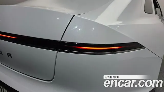 Hyundai Grandeur GN7 — Фото автомобиля 8