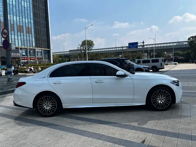 Mercedes-Benz C-Class — Фото автомобиля 20