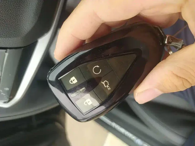 Changan Lamore — Фото автомобиля 8