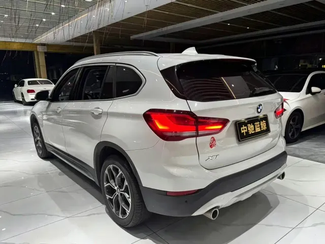 BMW X1 — Фото автомобиля 4