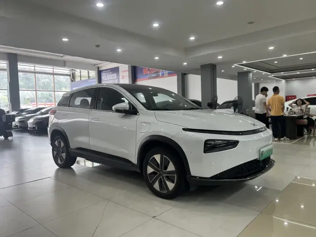 Xpeng G3 — Фото автомобиля 3