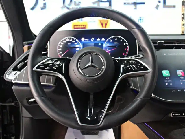 Mercedes-Benz E-Class — Фото автомобиля 5