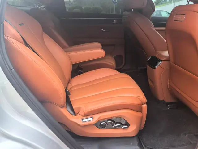 AITO Wenjie AITO M7 2024 1.5T Smart Drive 4WD Ultra 6-seater — Фото автомобиля 5