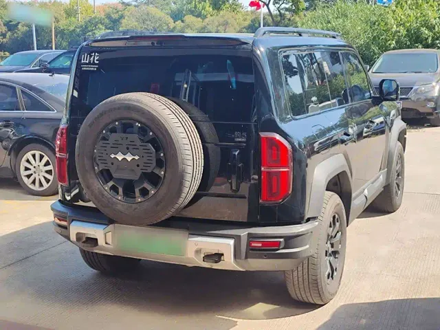 BYD FangChengBao Leopard 5 — Фото автомобиля 6