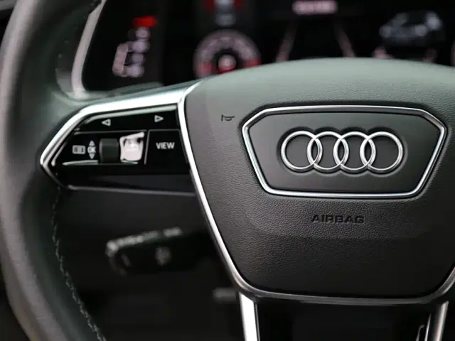 Audi A6L — Фото автомобиля 16