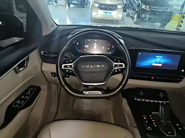Wuling Victory — Фото автомобиля 10