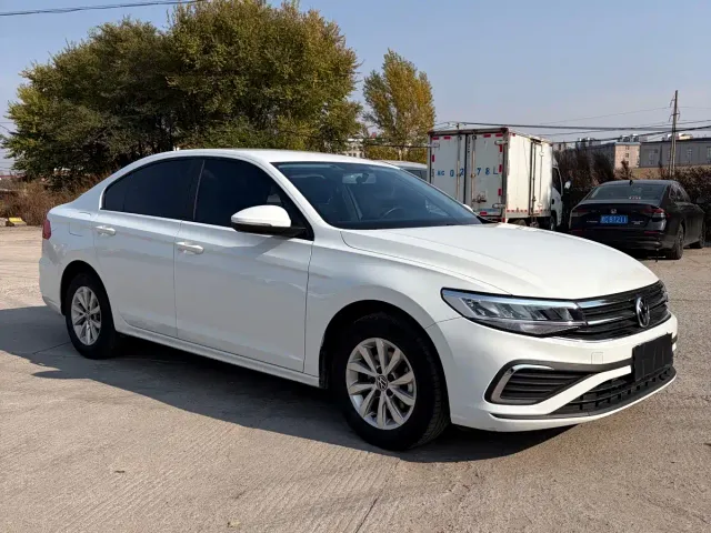 Volkswagen Bora — Фото автомобиля 3