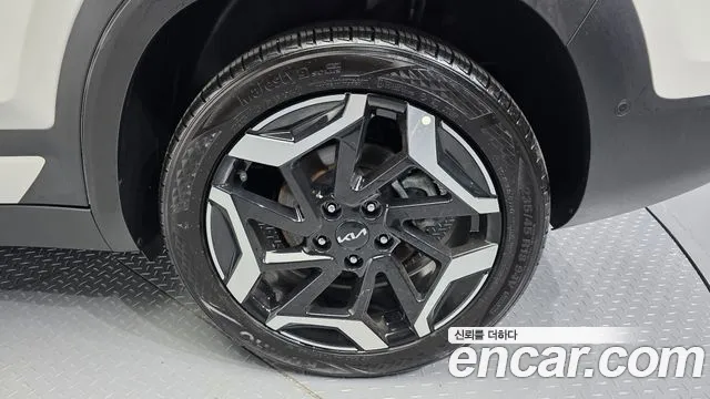 Kia Seltos — Фото автомобиля 6