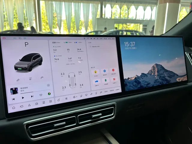 Li Auto L8 — Фото автомобиля 24