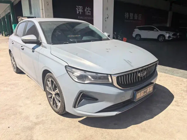 Geely Emgrand — Фото автомобиля 3