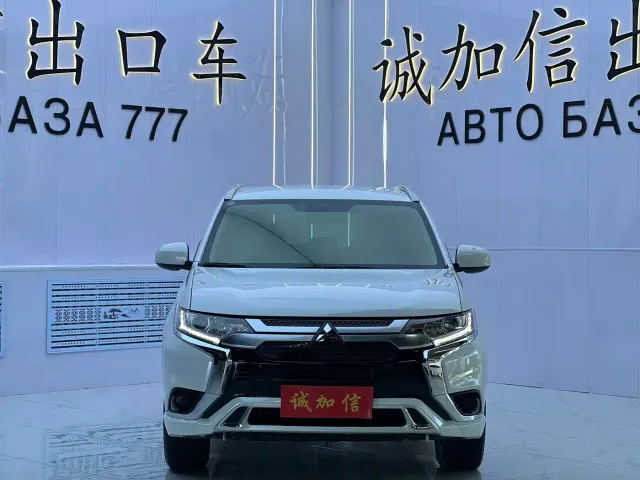 Mitsubishi Outlander — Фото автомобиля 2