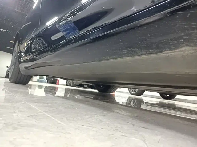 Tesla Model 3 — Фото автомобиля 20