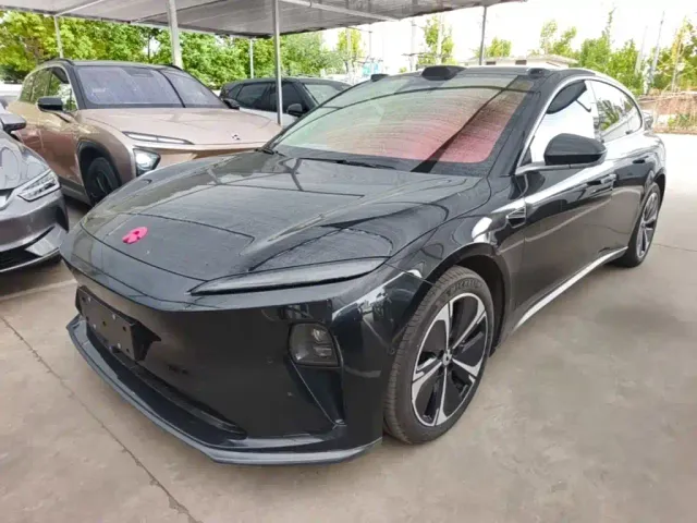Фотография автомобиля — Nio ET5 Touring