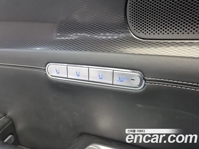 Genesis G90 Бензин 3.5 Turbo 2WD — Фото автомобиля 18