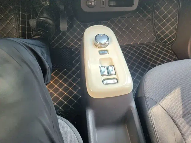 Changan Lumin — Фото автомобиля 13