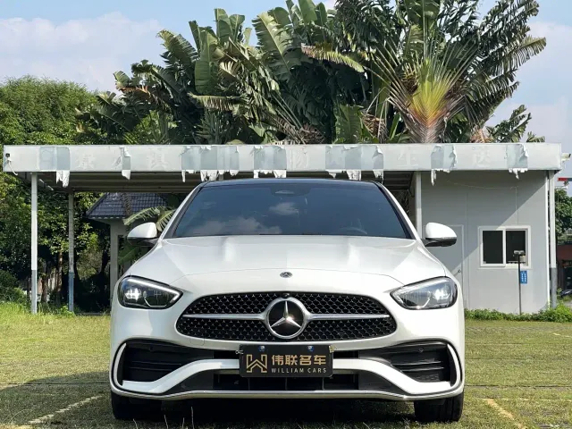 Mercedes-Benz C-Class — Фото автомобиля 2