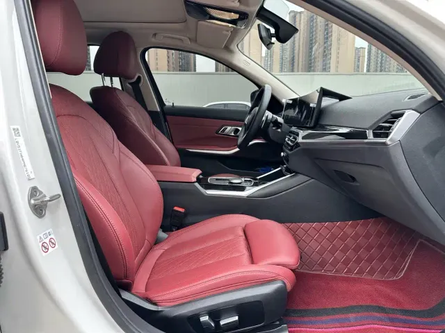 BMW 3 Series — Фото автомобиля 18