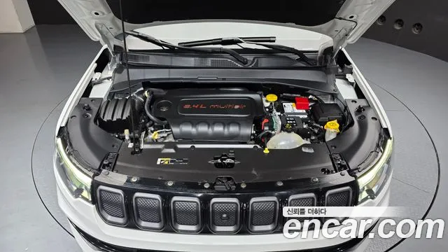 Jeep Compass — Фото автомобиля 6
