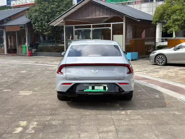 Wuling Starlight — Фото автомобиля 3