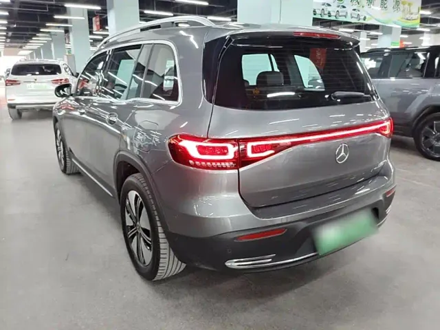 Mercedes-Benz EQB — Фото автомобиля 4