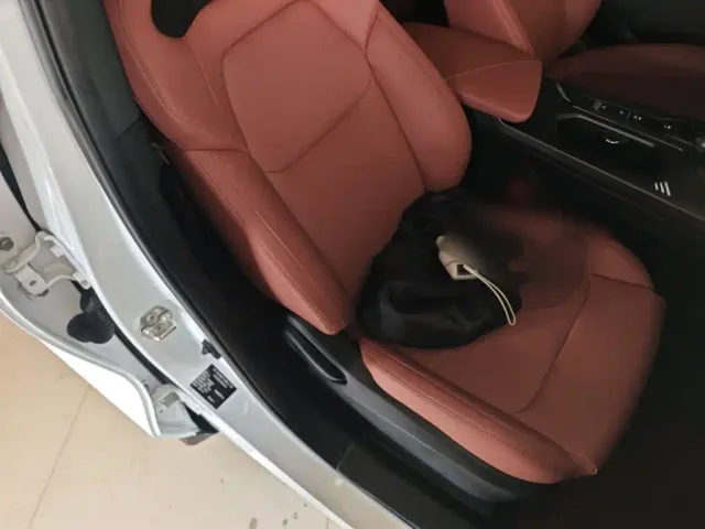 Changan X5 Plus — Фото автомобиля 24
