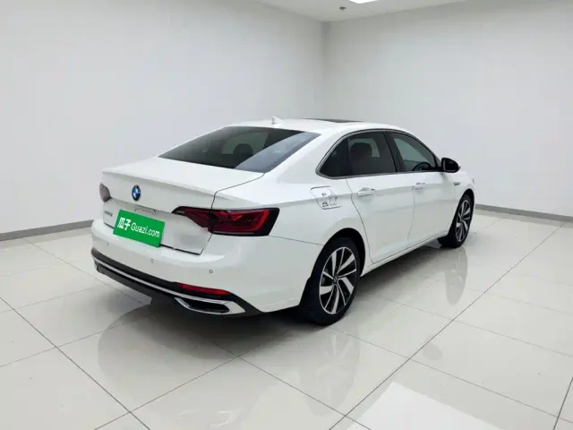 Volkswagen Sagitar — Фото автомобиля 4