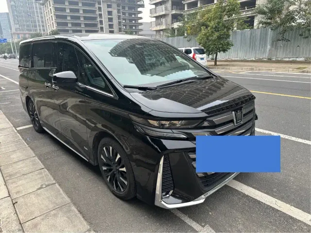 Toyota Vellfire — Фото автомобиля 14