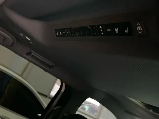 Toyota Sienna — Фото автомобиля 10