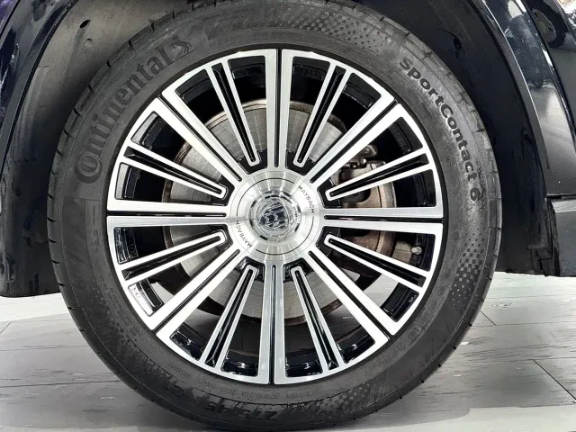 Mercedes-Benz GLS-Class — Фото автомобиля 11