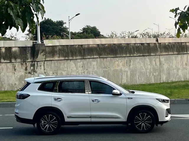 Chery Tiggo 8 PLUS — Фото автомобиля 8