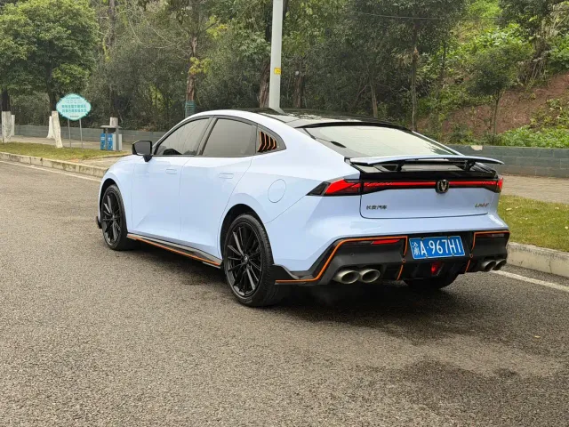 Changan UNI-V — Фото автомобиля 3