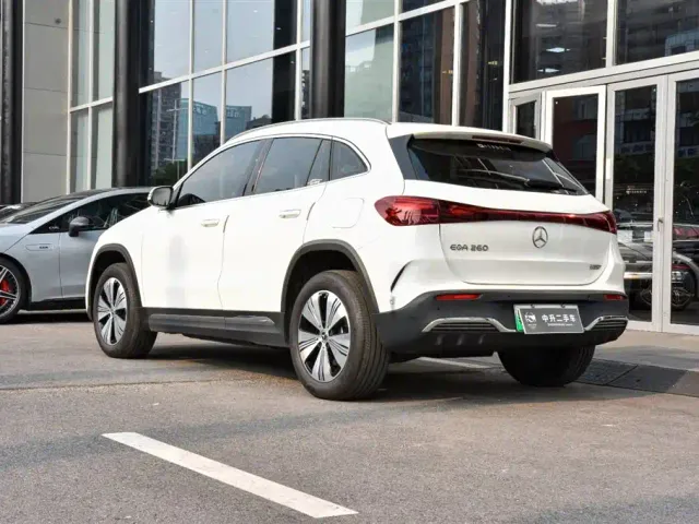 Mercedes-Benz EQA — Фото автомобиля 5