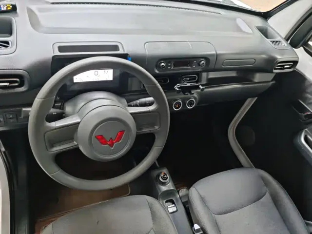 Wuling Zhiguang NEV — Фото автомобиля 9