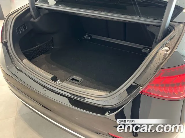 Mercedes-Benz C-Class — Фото автомобиля 10