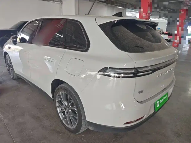 Leapmotor C10 — Фото автомобиля 4