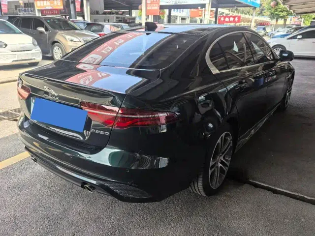 Jaguar XEL — Фото автомобиля 13